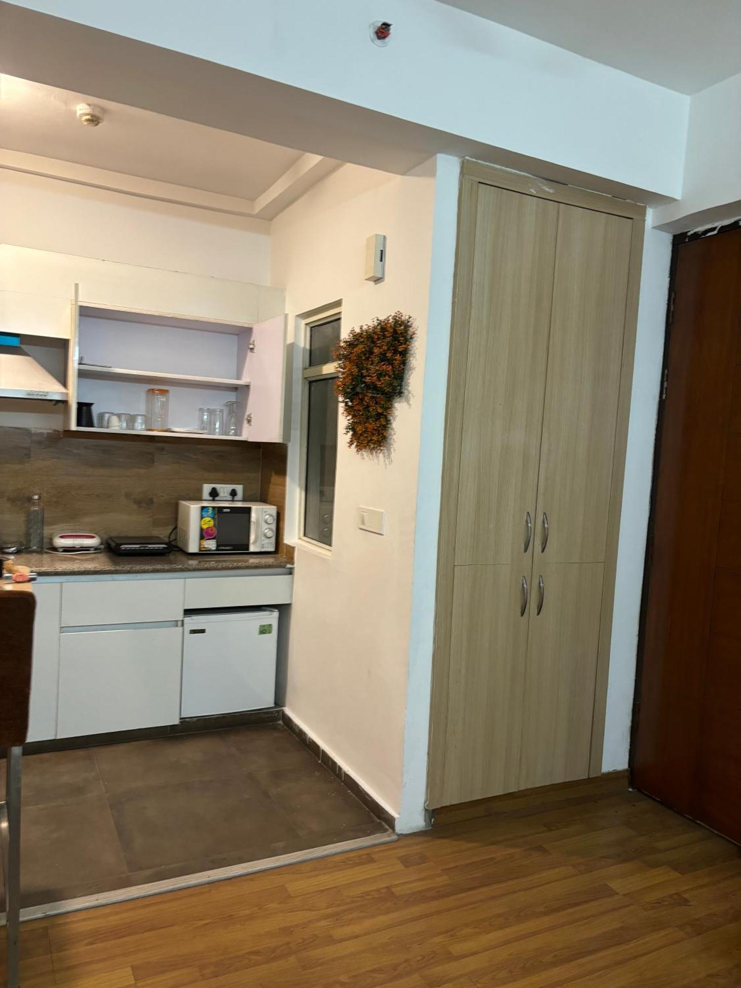 Guti Buti Homes Нойда Экстерьер фото